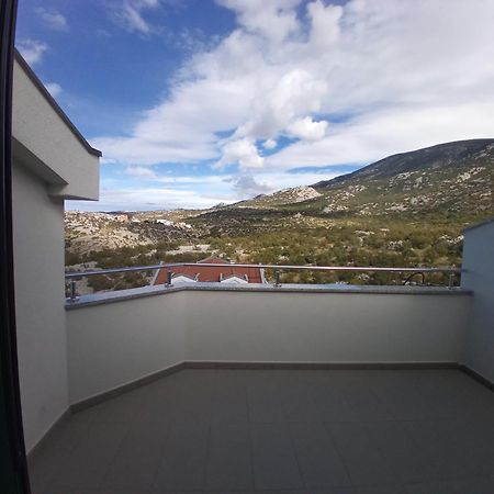 Villa Luce Apartment House كارلوباغ المظهر الخارجي الصورة