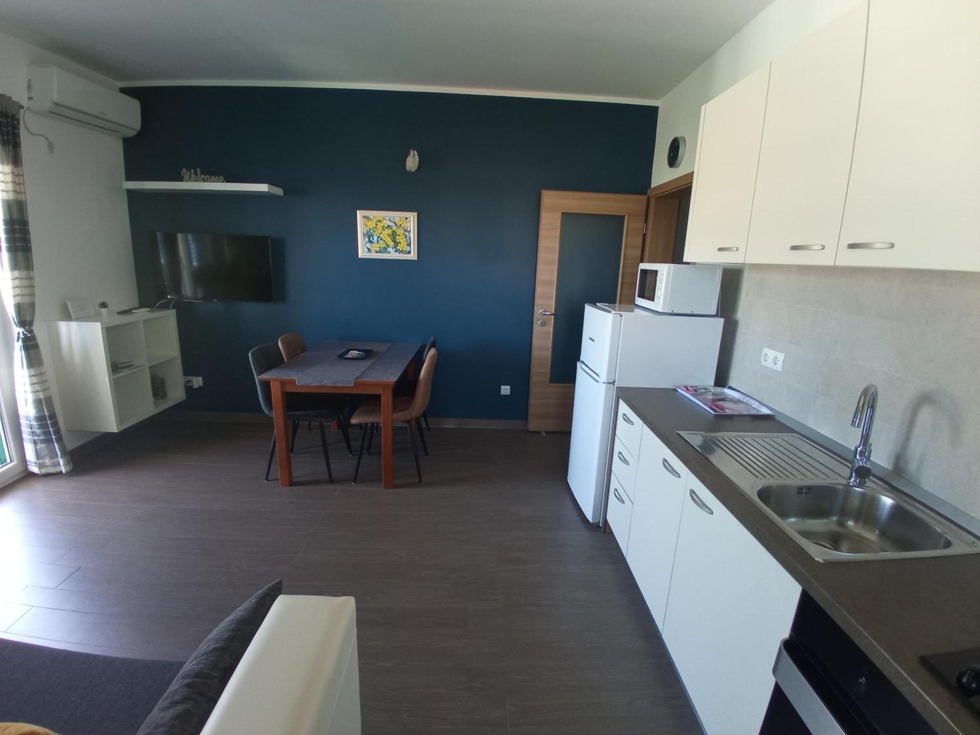 Villa Luce Apartment House كارلوباغ المظهر الخارجي الصورة