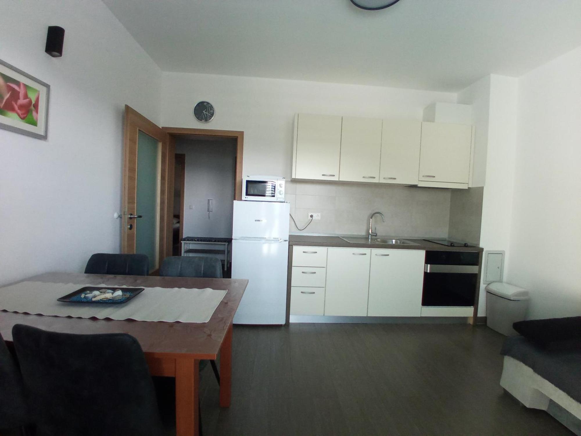 Villa Luce Apartment House كارلوباغ المظهر الخارجي الصورة