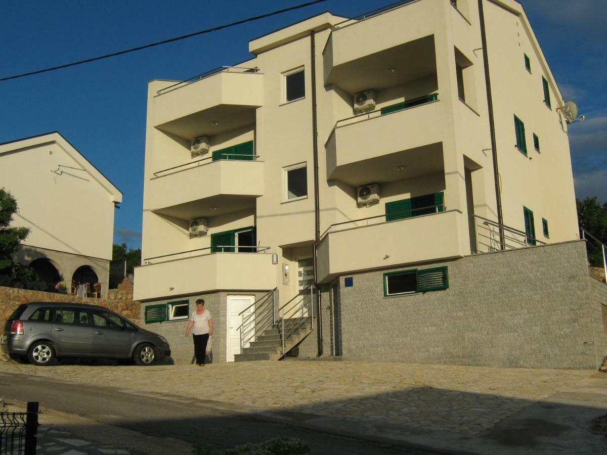 Villa Luce Apartment House كارلوباغ المظهر الخارجي الصورة